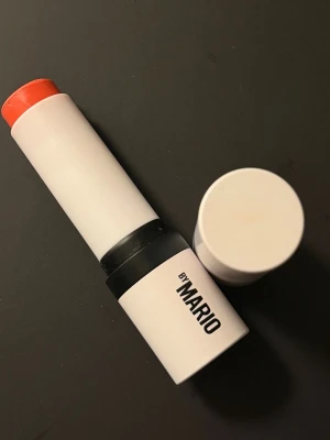 Orange läppstift från By Mario - Snyggt blush från By mario, nypris: ca 400