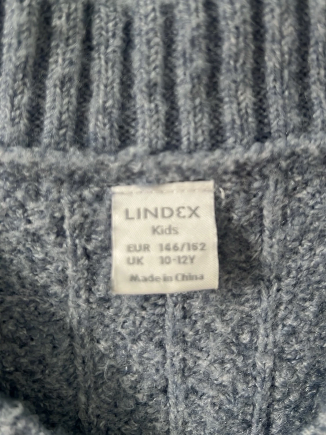 Ljusblå stickad väst från Lindex - 3