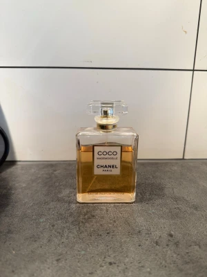 Coco Mademoiselle parfym från Chanel - Coco Mademoiselle Eau de Parfum intense från Chanel. 100 ml flaska!