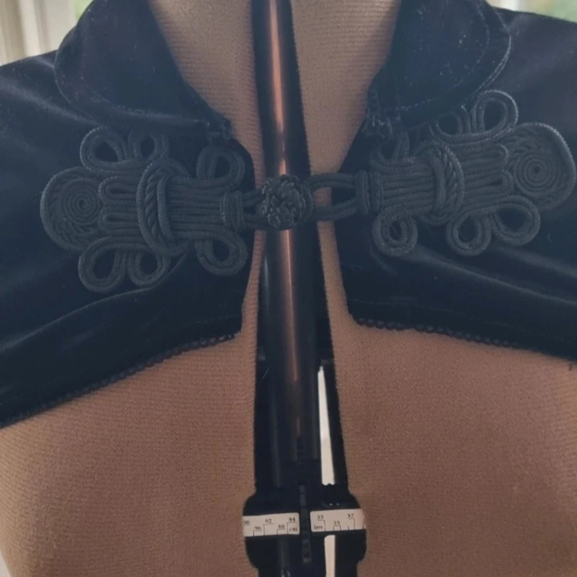 Svart Bolero 🦇 - 3