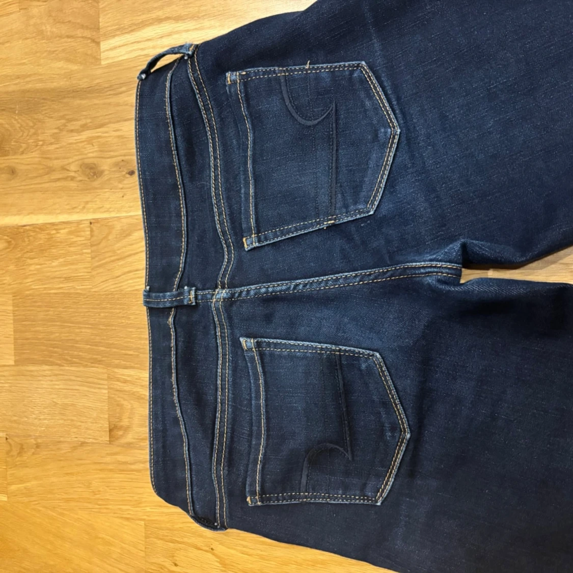 Mörkblå American Eagle bootcut jeans - 2