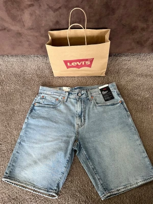  Levi's shorts  - Helt nya och oanvända Levi’s shorts  405 standard shorts   