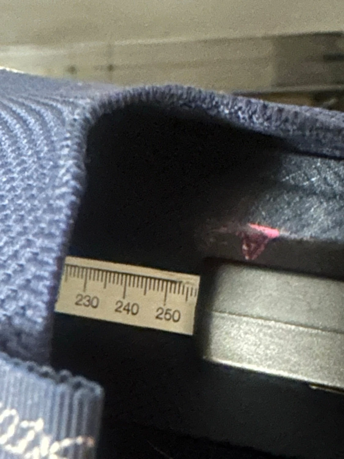 Mörkblå slip-on sneakers från Skechers - 6