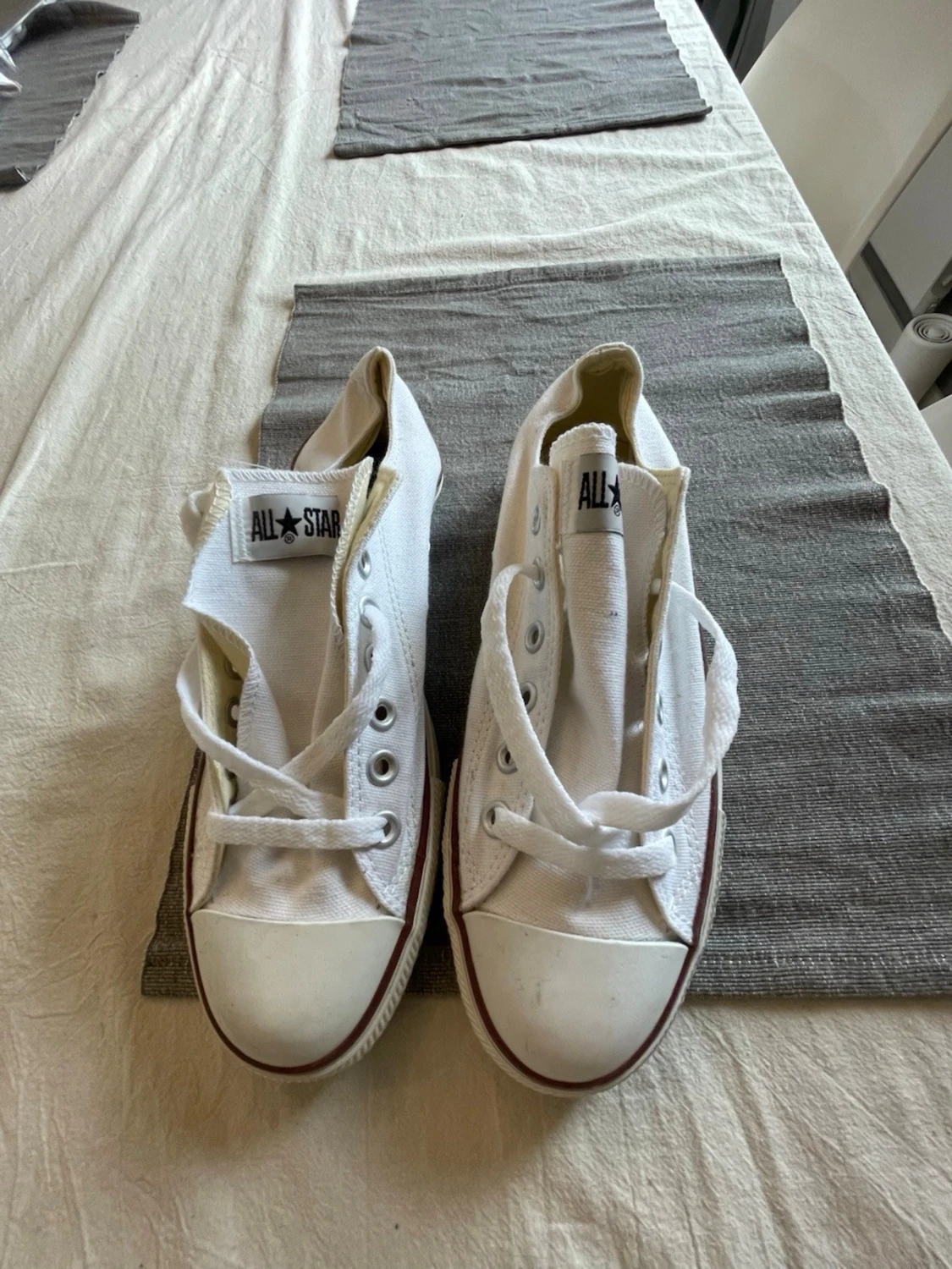 Vita Converse All Star låga sneakers