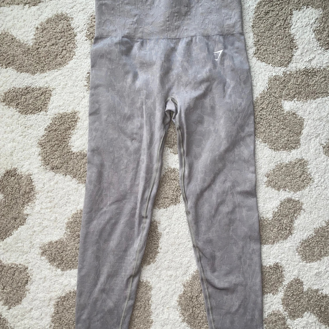 gymshark tights - 90