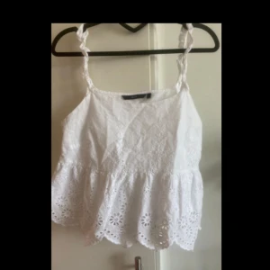 Topp - Oanvänd topp i strl m