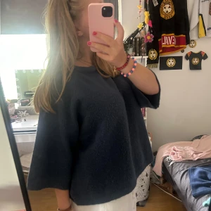 T-shirt - Fin stickad t-shirt från lager 157💗