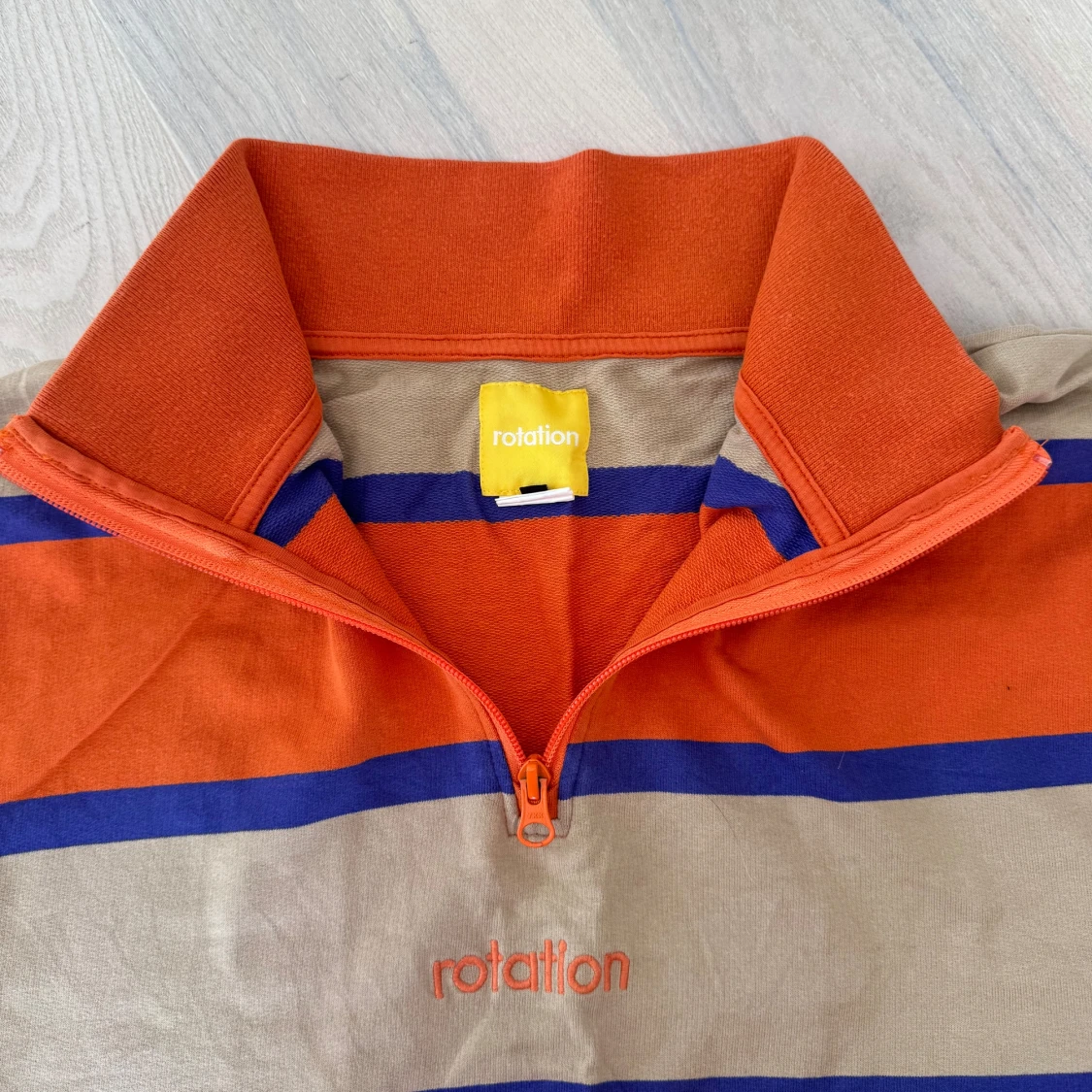 Randig sweatshirt  - 91