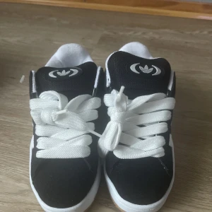 Adidas campus - Nya adidas campus som inte är använda! Det är inte orginal. Storlek 37.