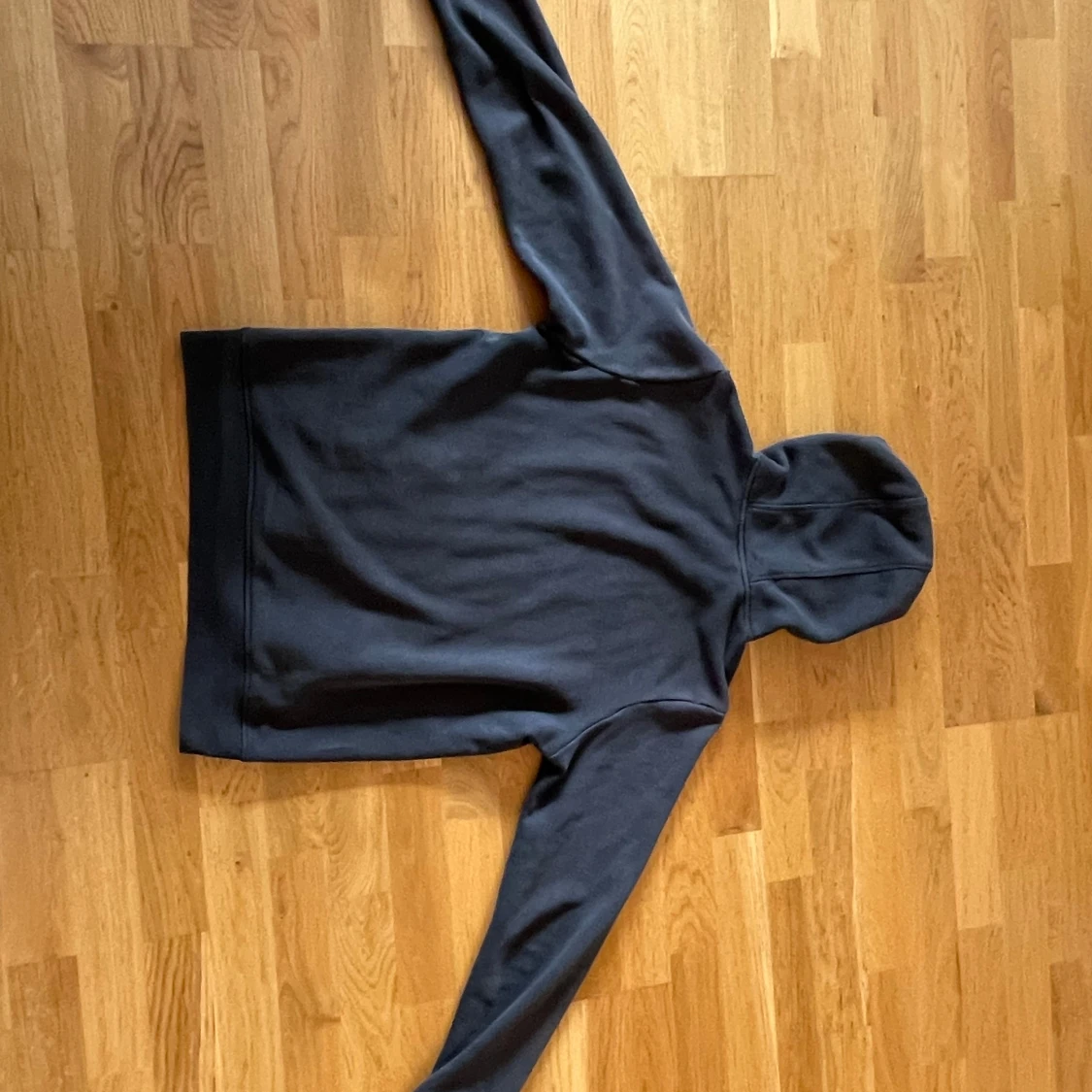 Svart Sail Racing Hoodie - 90