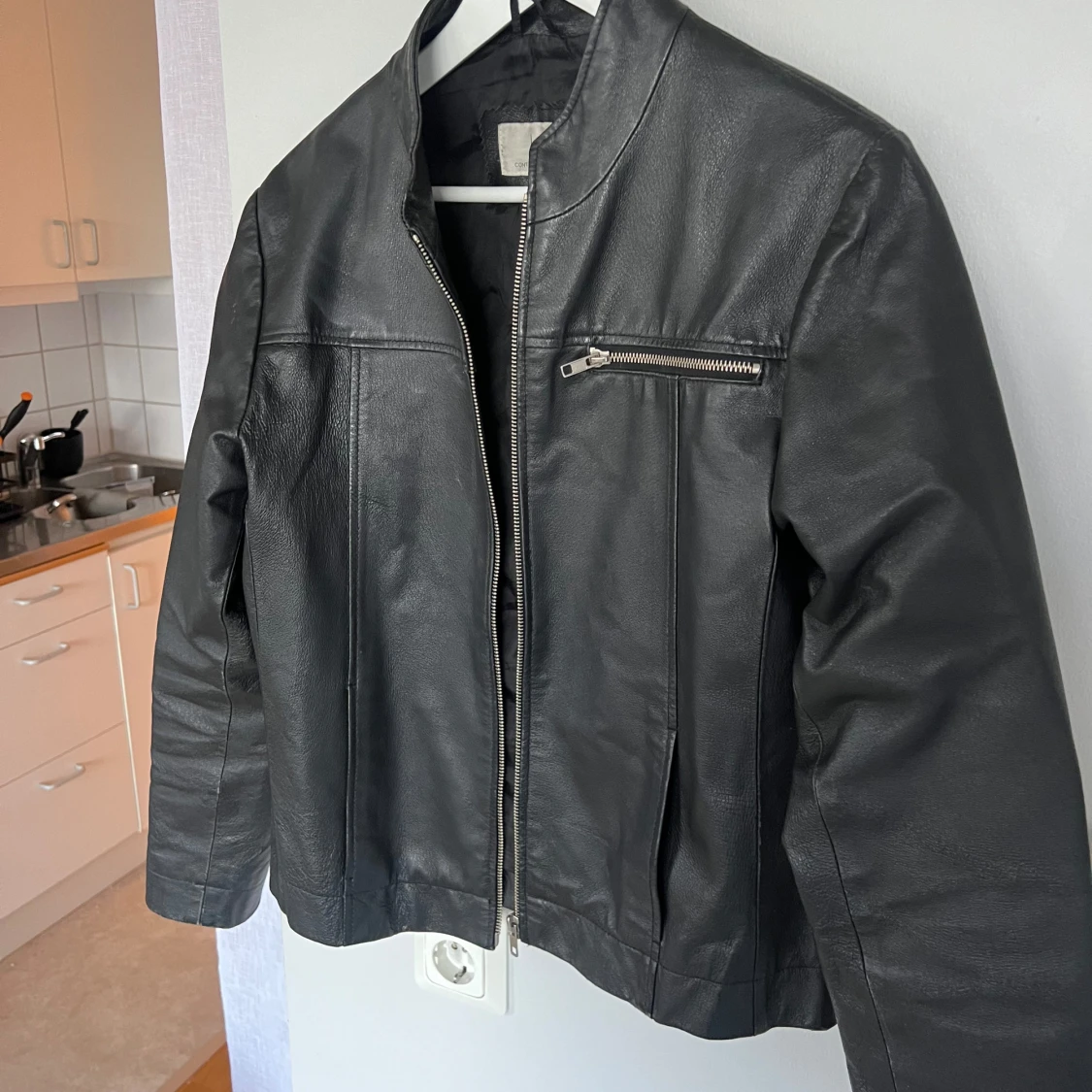 Skinnjacka svart - 90