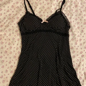 lingerie top - cutest little top ever, was hesitant to sell this but I’ve got multiple look alike so I decided to sell this one 