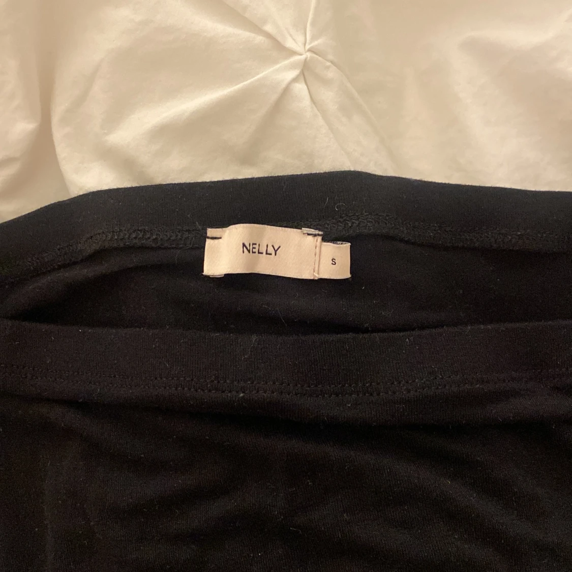 Svart lågmidjad kjol - 91