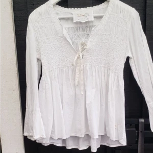 Odd molly blus - Söt odd molly blus, köpt begagnad men inga tecken på andvändning