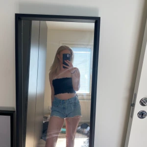 Levis 501 shorts  - Använd enstaka gånger då dem är för små för mig så dem är som nya  Storlek xs/s