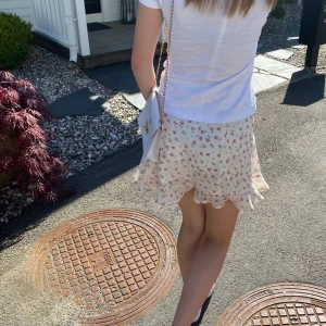 Vit väska❤️ - Nyskick bra material Stockholmsstil ❤️