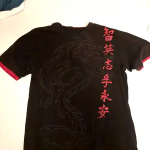 Cool edgy tshirt in great condition 