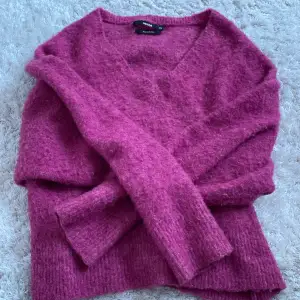 Fin rosa tröja stickad från BikBok i storlek XS!🩷