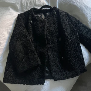 Vårjacka - Jätte fin trekvarts vårjacka💕💕