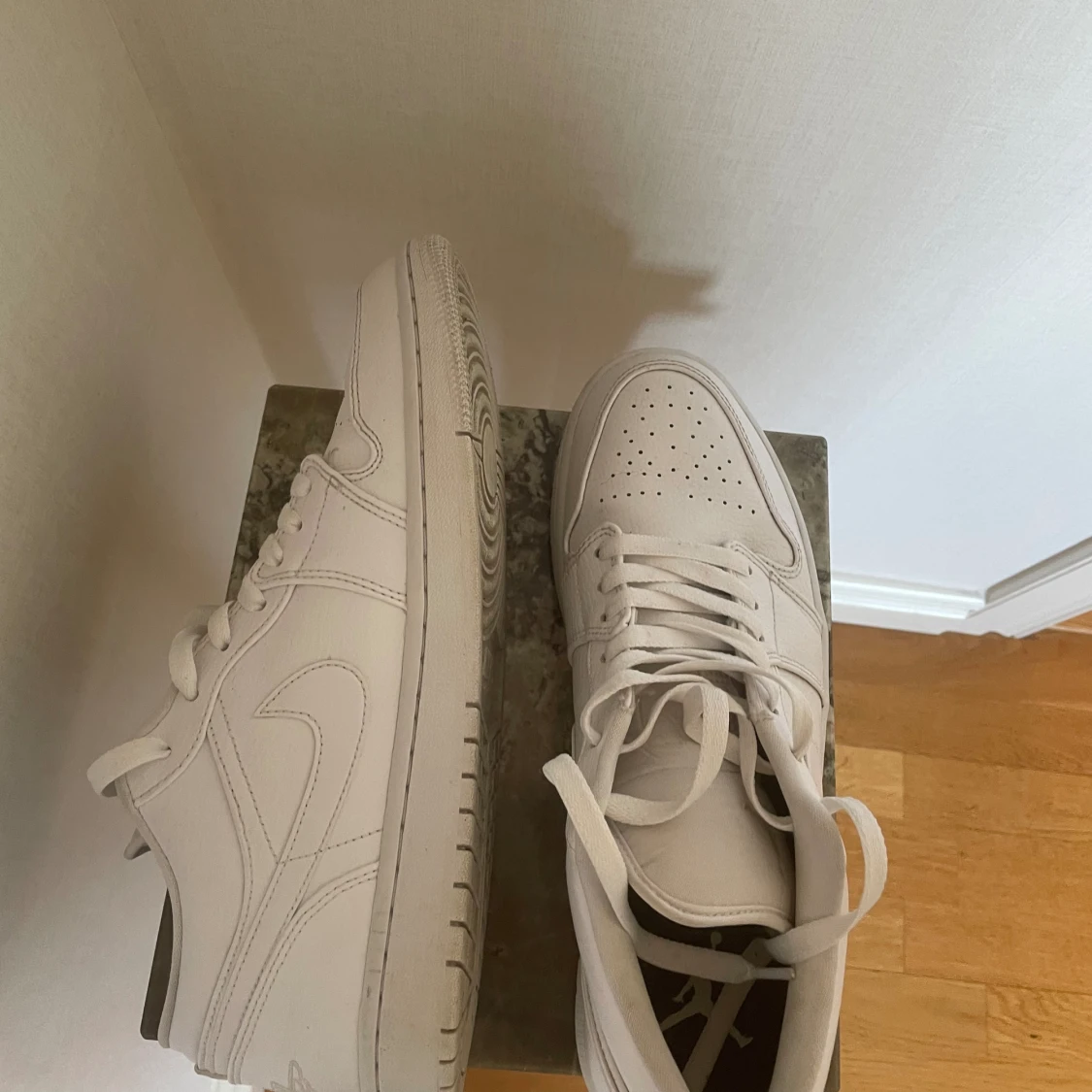 Nike jorden 1 low white  - 90