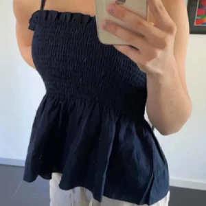 Sommar volangtopp - Jättefin sommartopp passar xs-s 💗