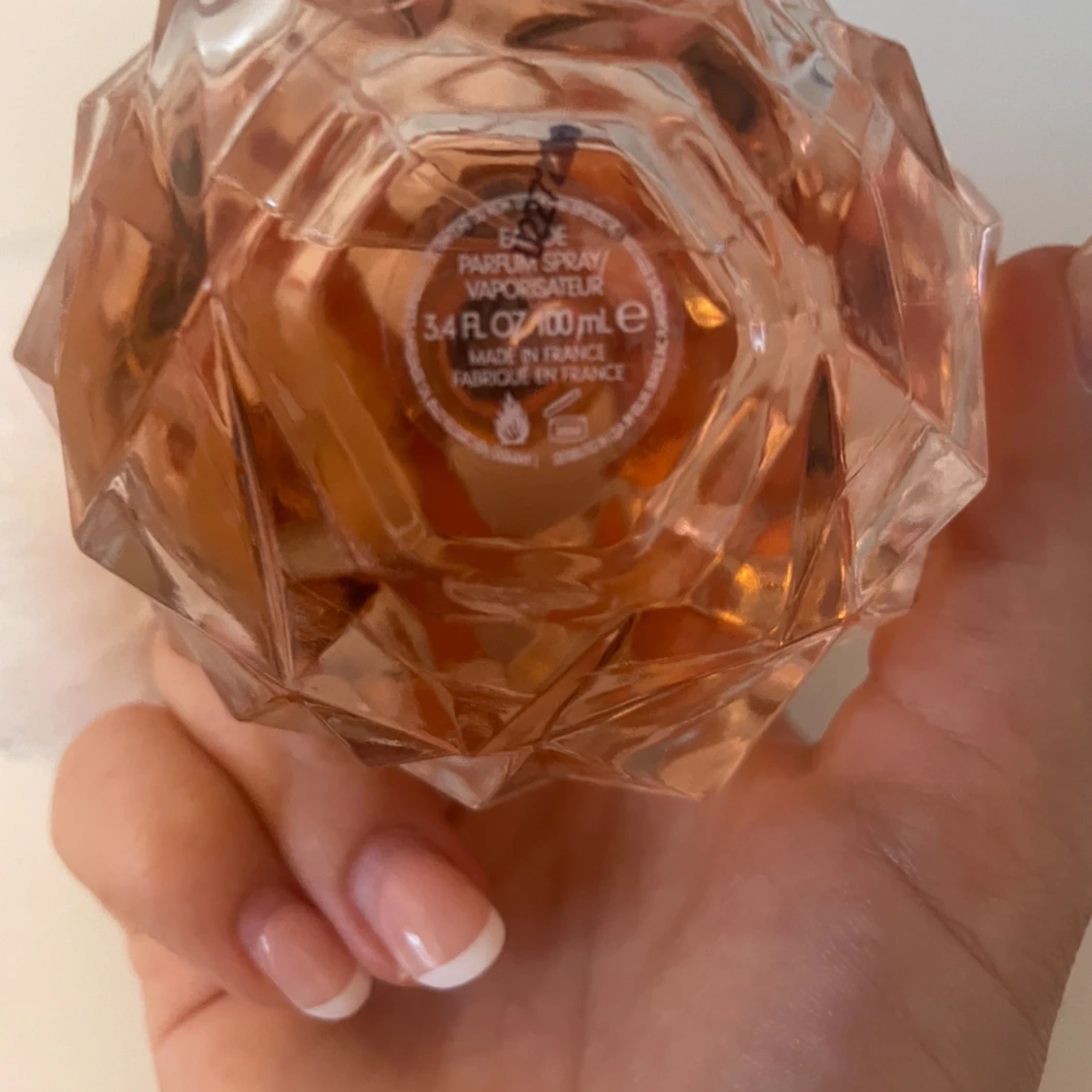 ariana grande parfym - 90