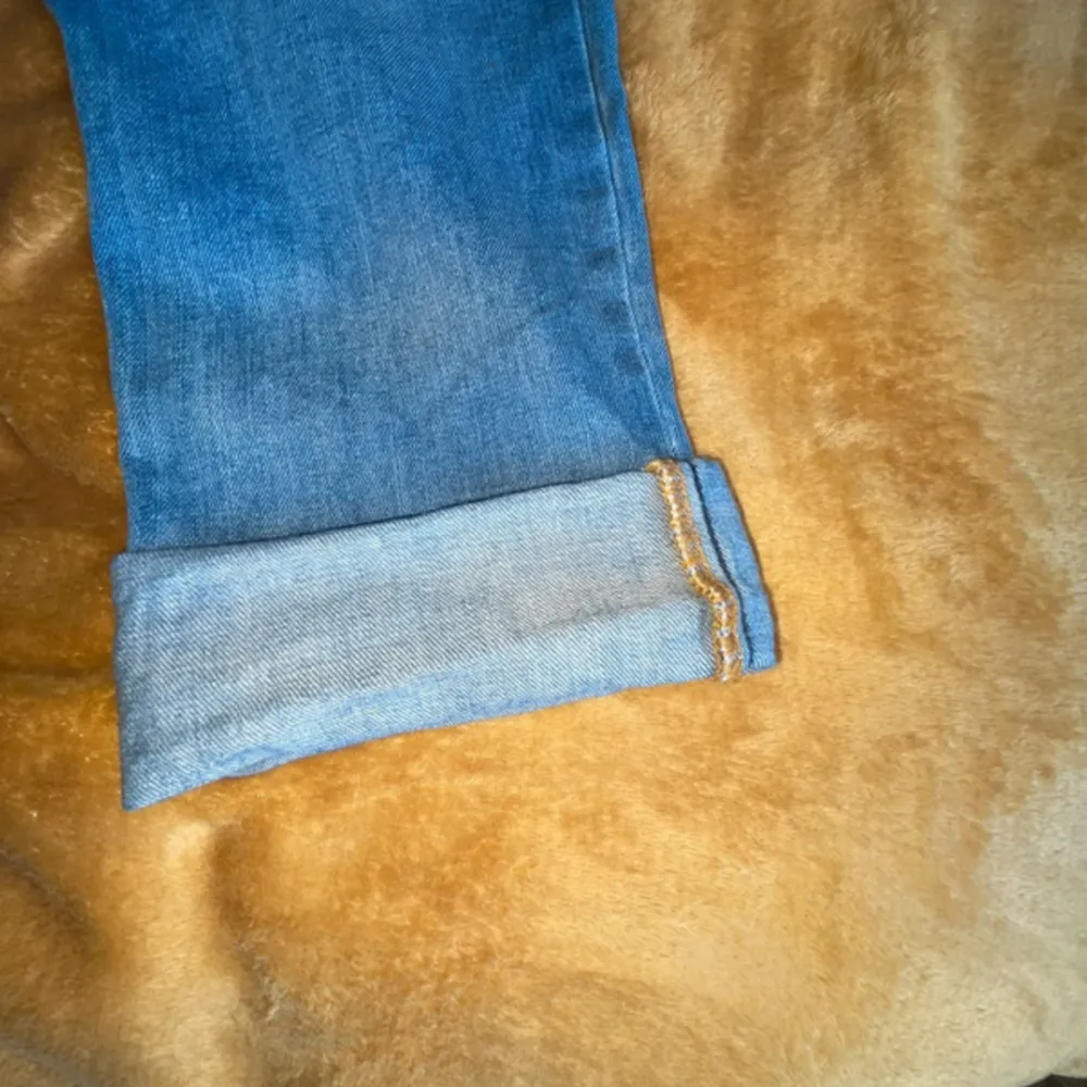 Köpt på Vinted men använder inte längre . Jeans & Byxor.