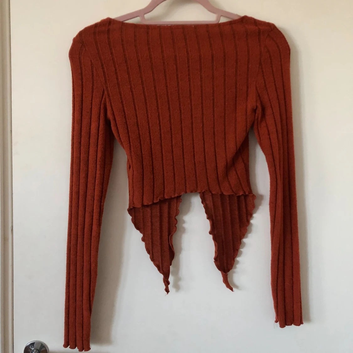 Asymmetrisk orange långärmad tröja - 90