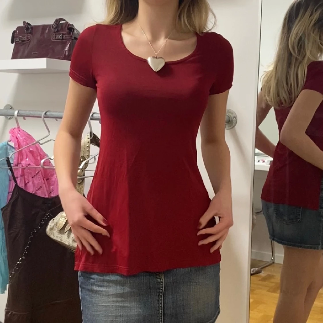 Röd kortärmad topp i mesh