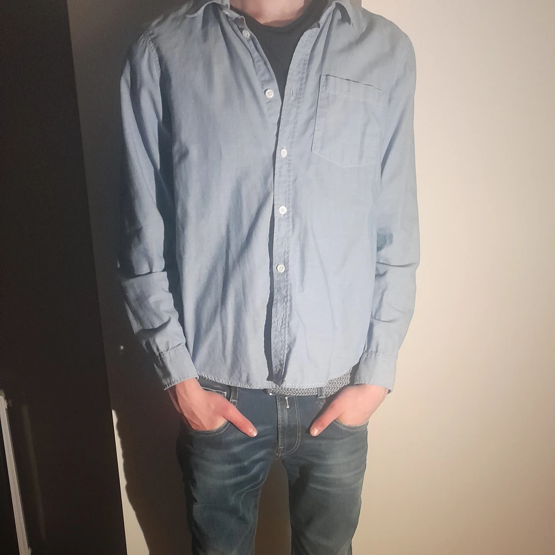 Ljusblå skjorta