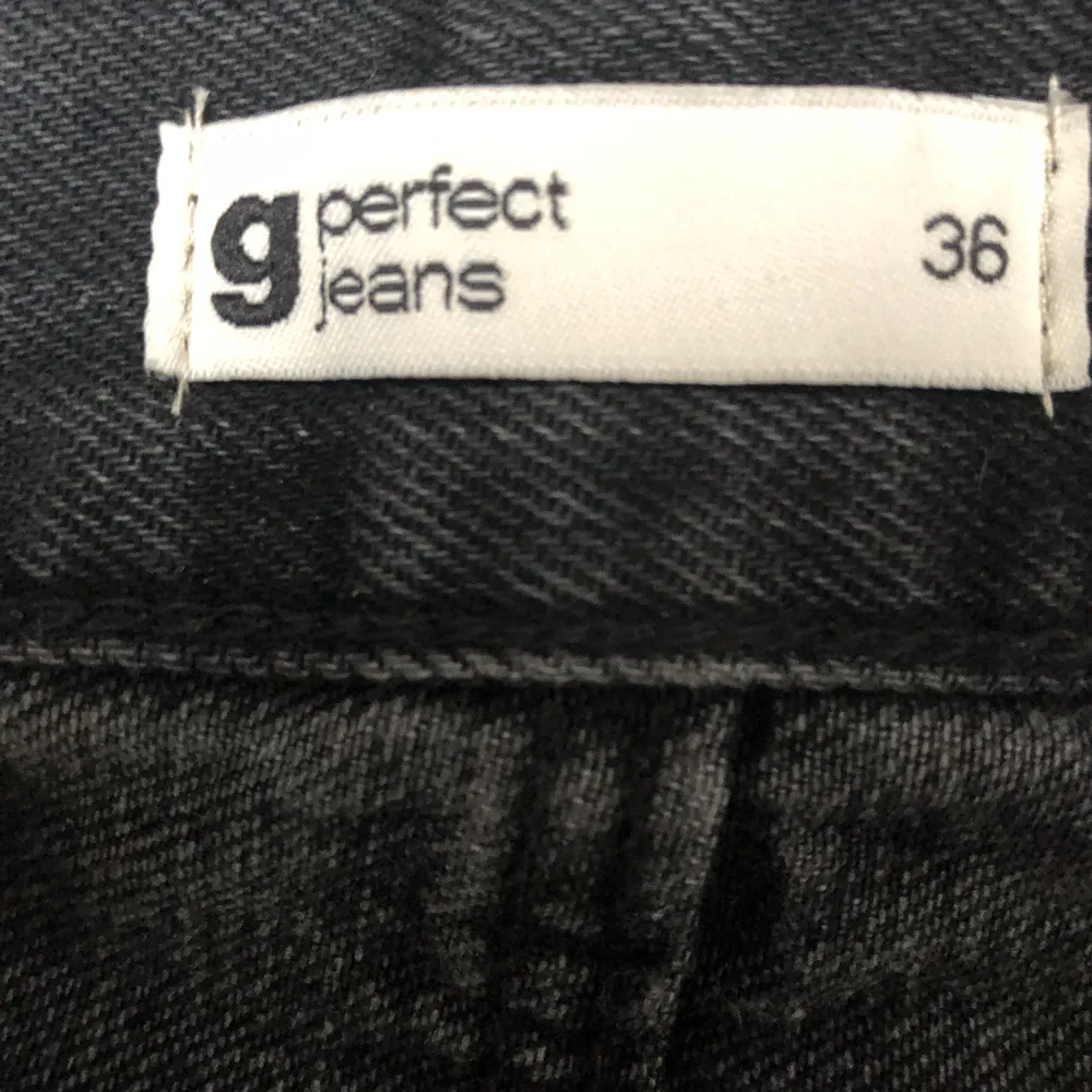 Bra och fina högmidade vida jeans. Jeans & Byxor.
