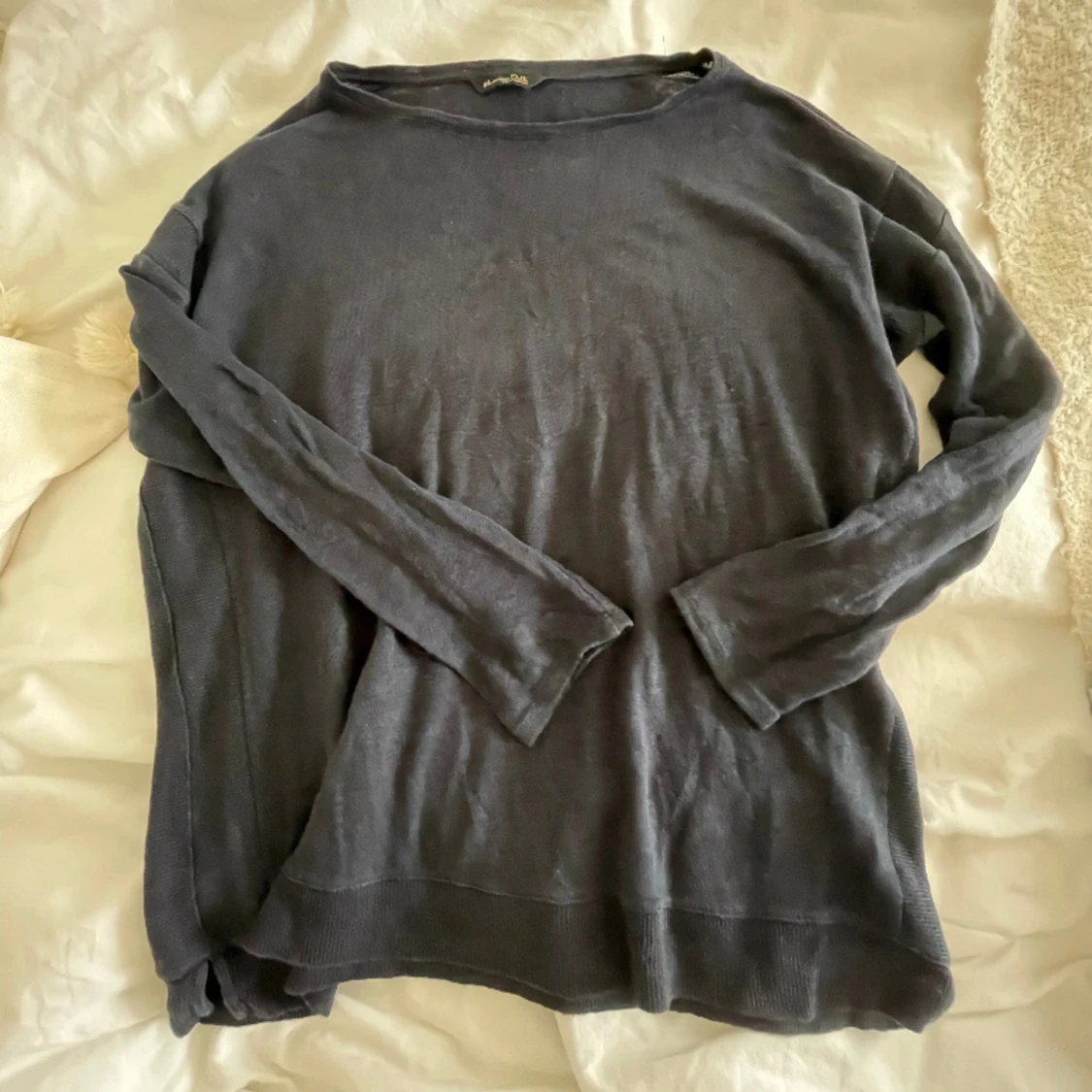 Mörkblå tröja i linnetyg - 91