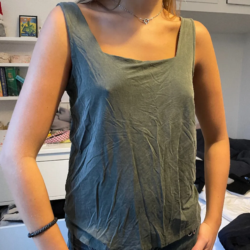 Jättefin topp från massimo dutti. Storlek S/M. Toppar.