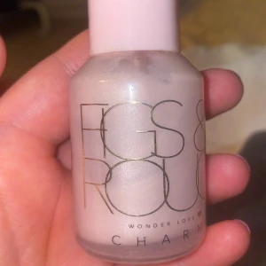 Figs and rouge elixir - Ger ett otroligt glow och glittrar. Orginalpris 400kr