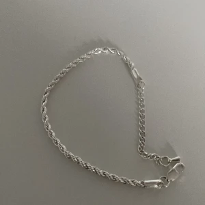 SILVER PLATERATT ARMBAND!!  - Silver planterat armband!!  Sms vid intresse!! 