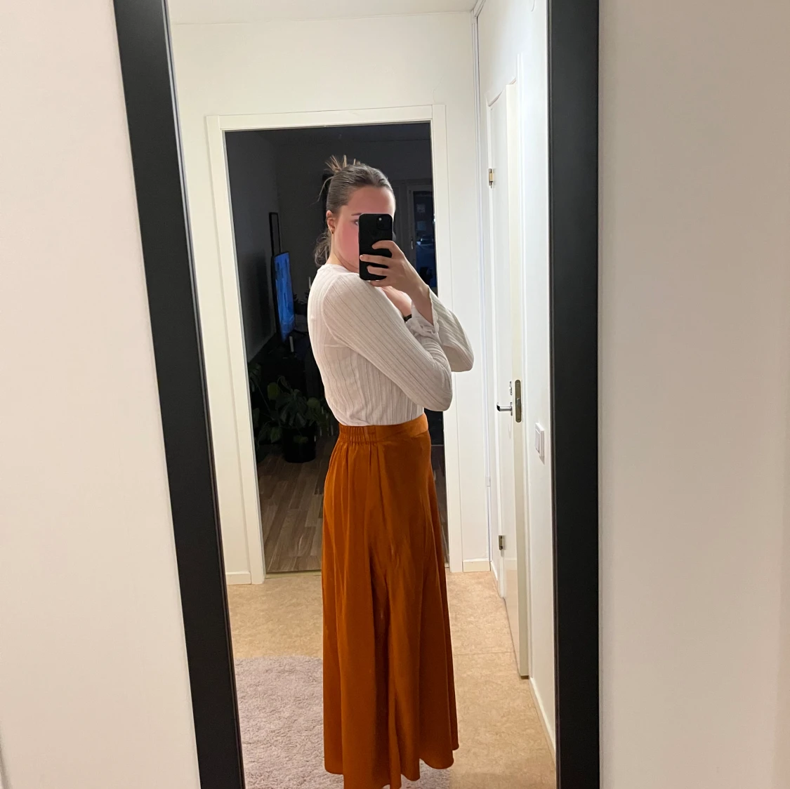 Orange sidenlångkjol  - 90