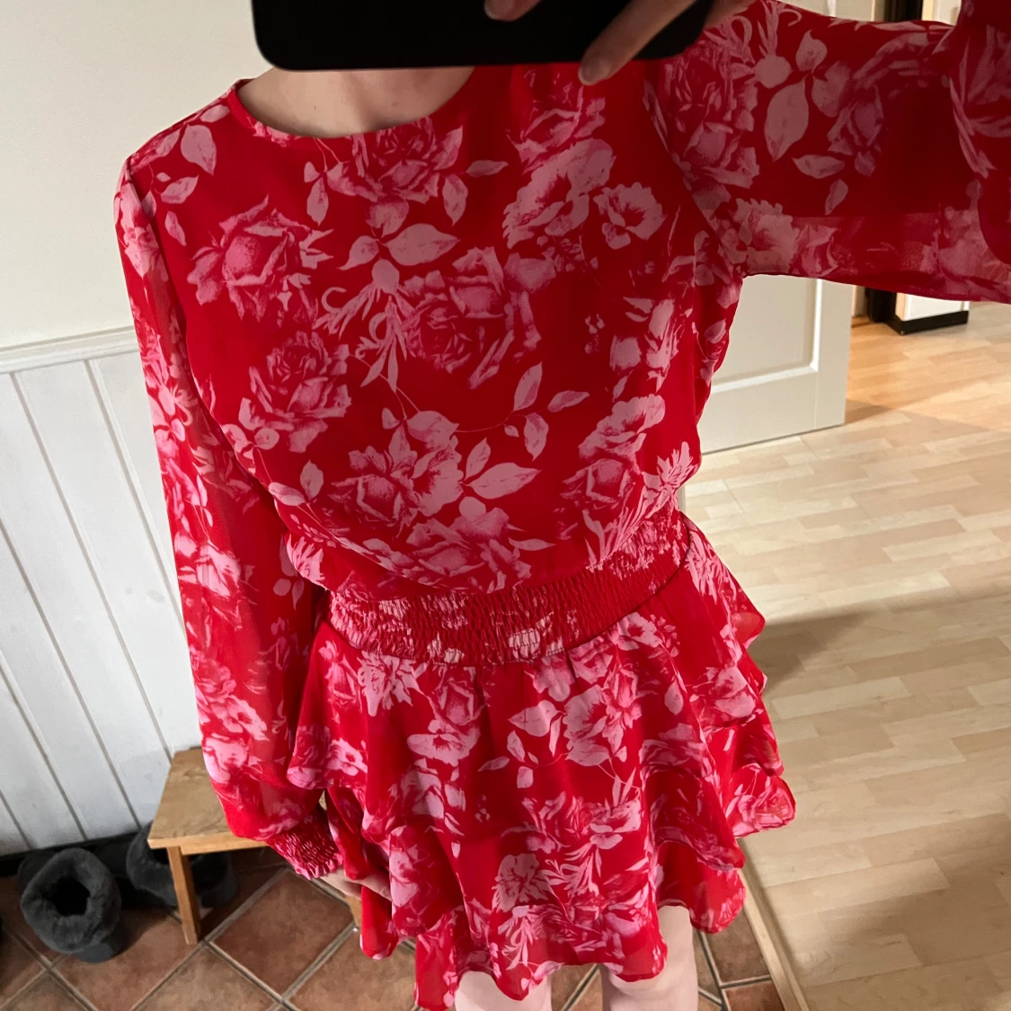 Rosa/röd klänning - 91