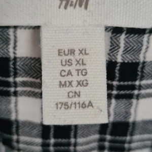 Tunika/klänning - Finfin tunika/klänning från H&M str XL. Använd endast 2-3 ggr. 👌🏼