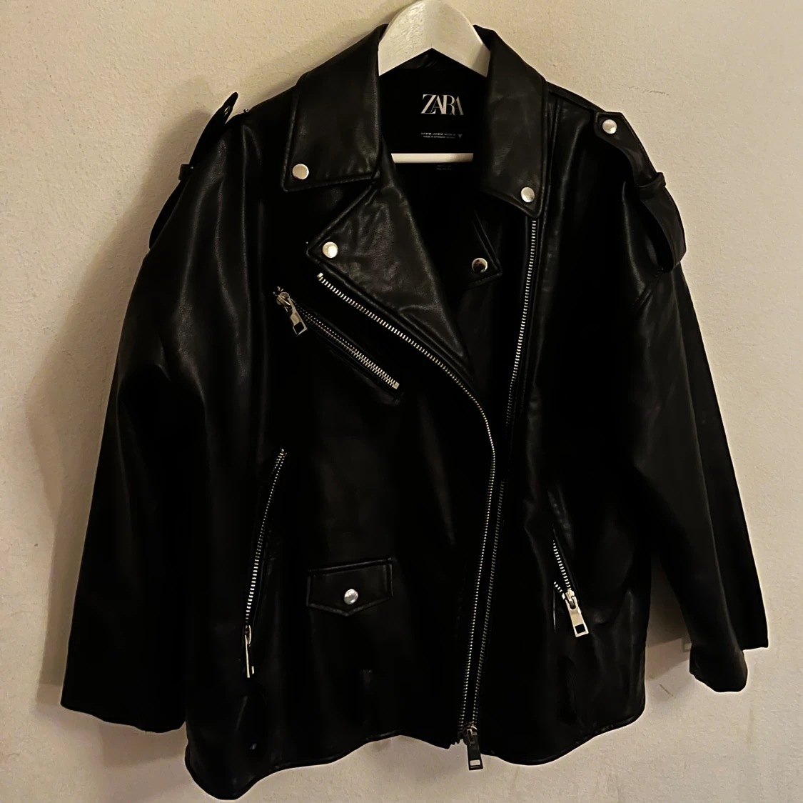 Skinnjacka Zara - 90