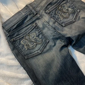 lowwaist jeans - säljer dessa assss snygga jeans pga att dom är för stora 