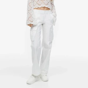 Vita cargopants - Vita cargopants från Divided💕