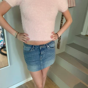 Rosa topp - Så gullig o fin rosa topp från zara! Knappt andvänd o är i nyskick! passar till allt!💕