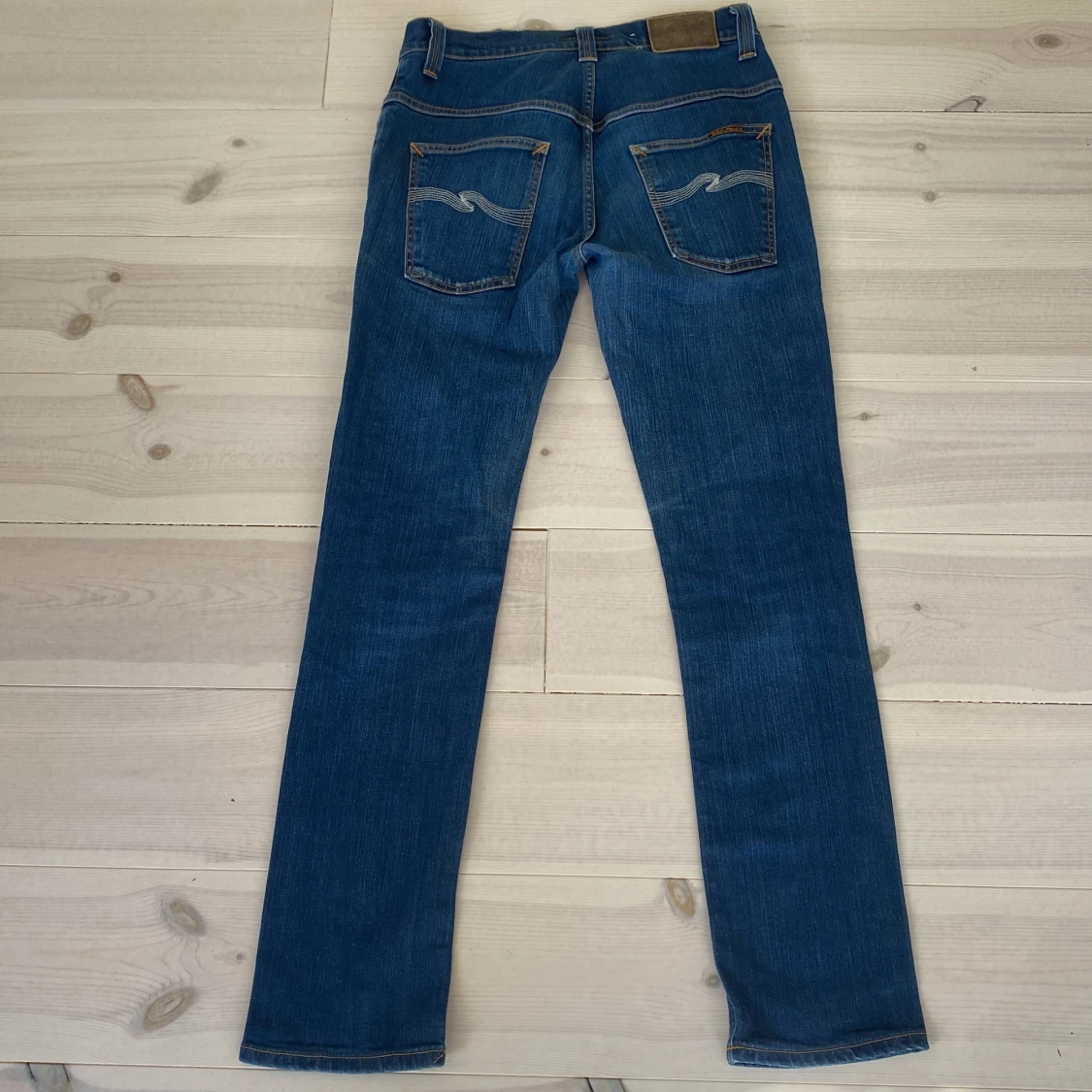 Marinblåa nudie jeans - 90