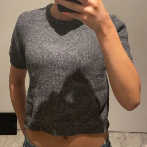 Snygg tröja  - Bra skick, använd 1-4 gånger 