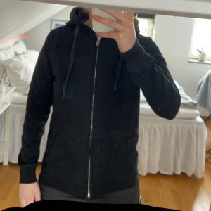 Zip hoddie - Snygg zip hoddie från lager🥰