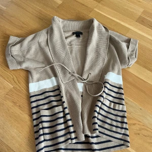 Kofta från Mango - Kofta från Mango 100kr❤️