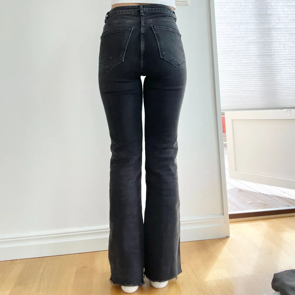 Fina jeans. Jag är ca 160 cm.. Jeans & Byxor.