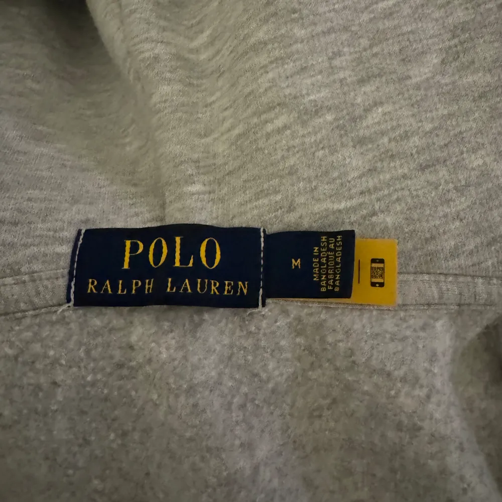 Ralph Lauren Zip Hoodie i nyskick. Storlek M. Hör av er om de undras över nått! . Hoodies.