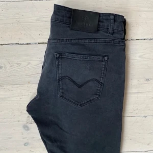 Moriis - Jeans grymt skick oanvända!