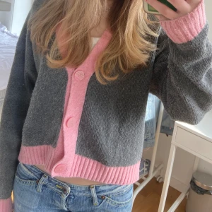 Stickad kofta - Stickad kofta❤️